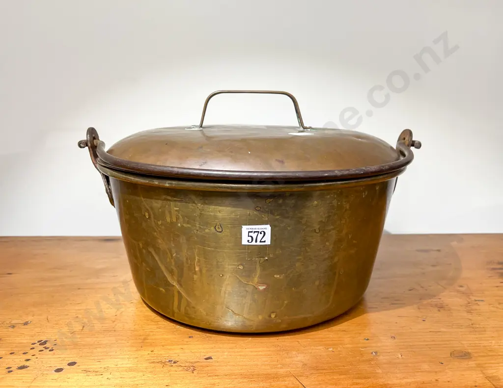 Vintage Brass Jam Pan with Associated Copper Lid Image 1++