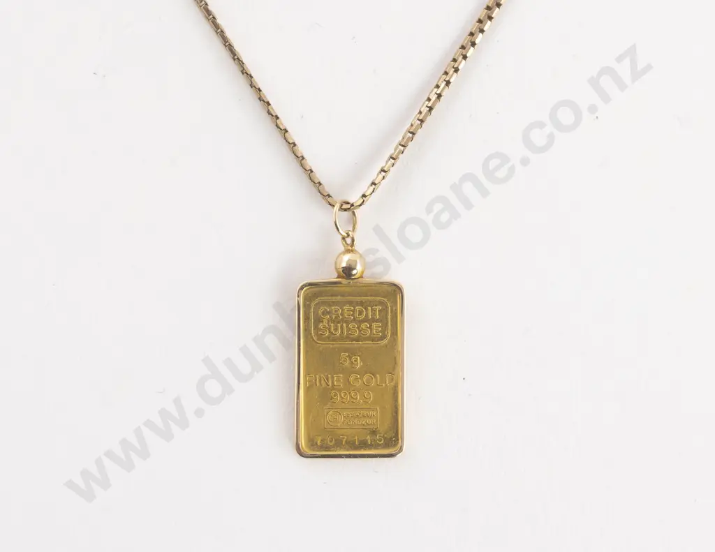 18ct Modern Box Link Neck Chain with 5gm Fine Gold Bar Pendant Image 1++