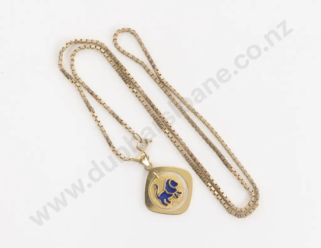 18ct Leo Zodiac Pendant on a 9ct Modern Box Link Neck Chain Image 1++