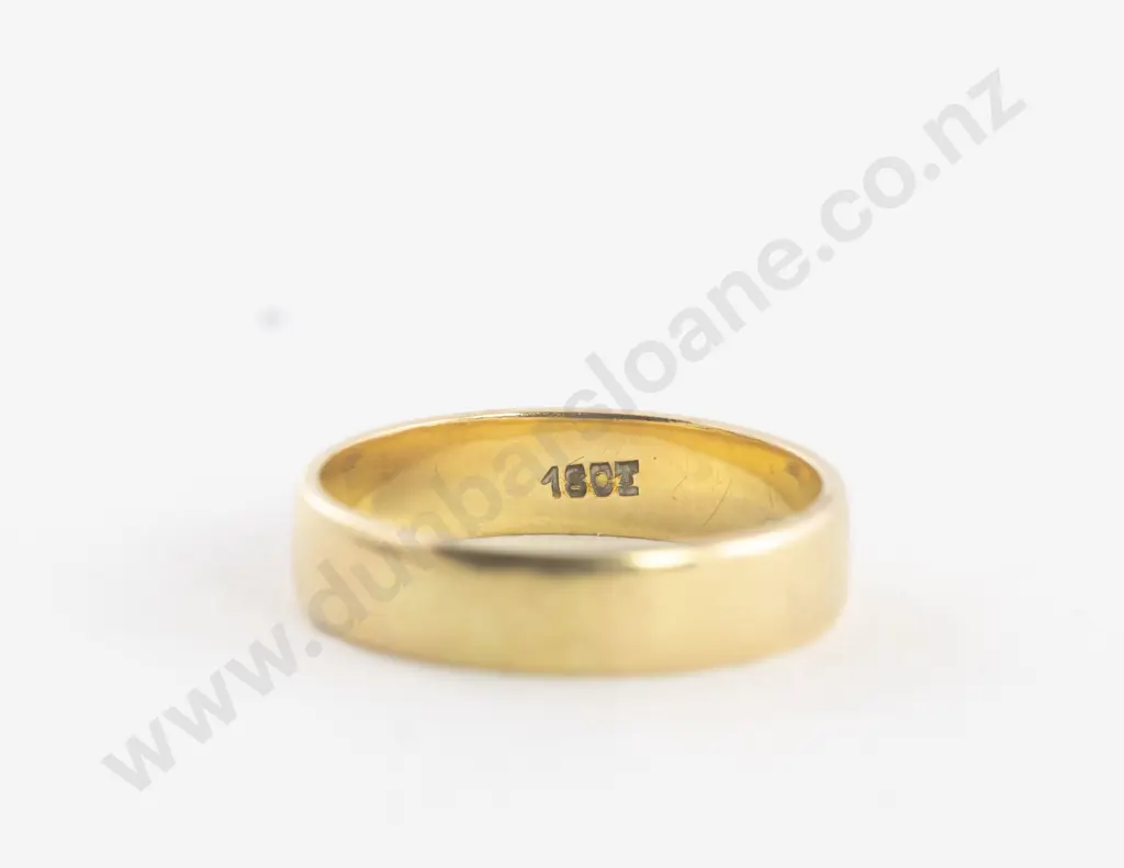 18ct Plain Wedding Band Image 1++