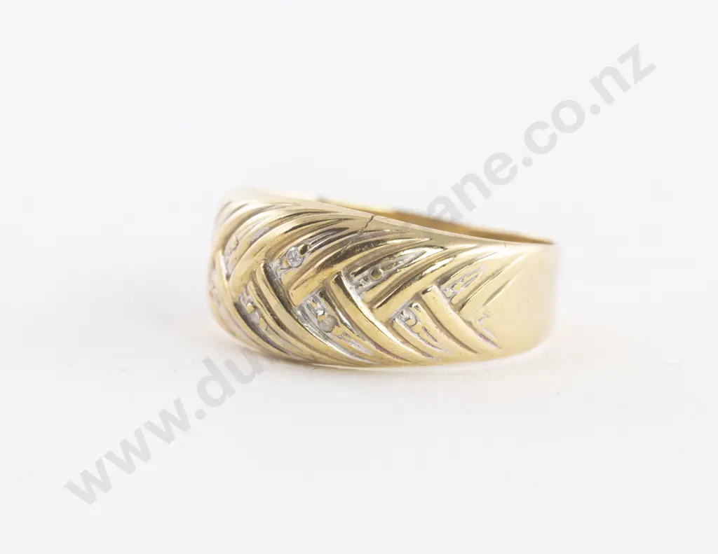 9ct Three Stone Diamond Fancy Band Ring Image 1++