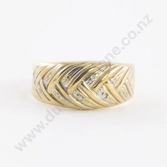 9ct Three Stone Diamond Fancy Band Ring