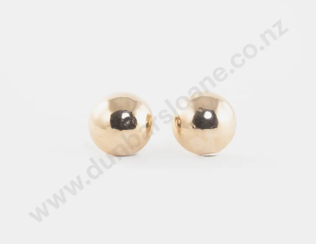 Pair 9ct Dome Clip On Earrings Image 1++