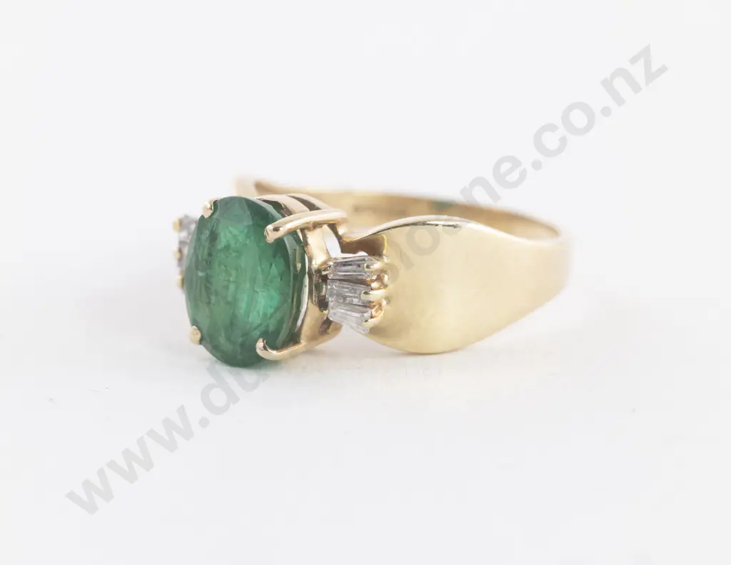 14ct Seven Stone Emerald and Diamond Ring Image 1++