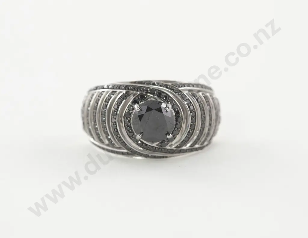 14ct White Gold 179Stone Black Diamond Cluster Ring Image 1++