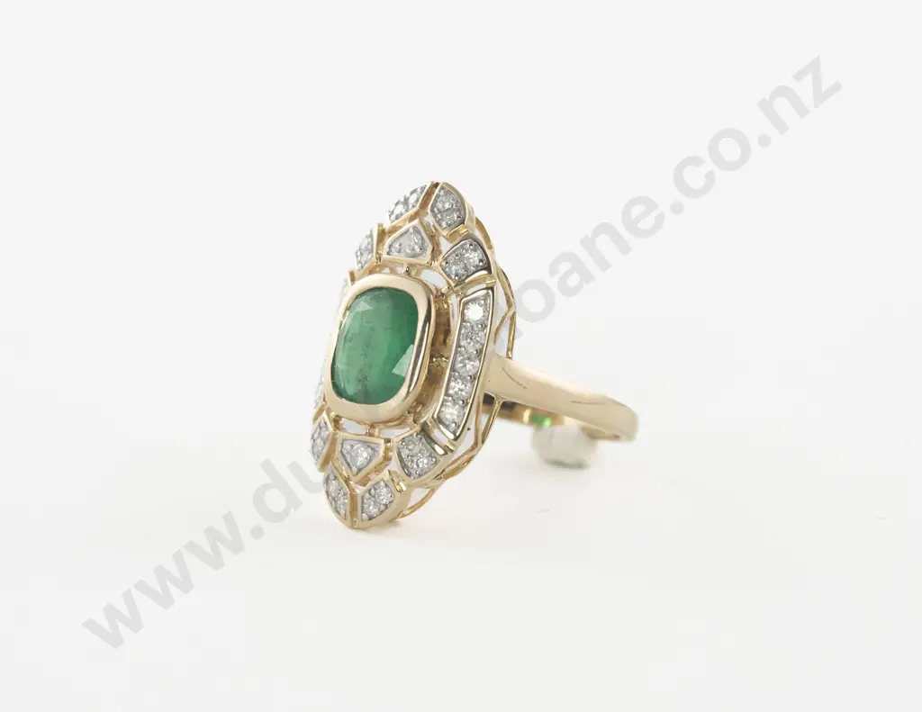 14ct Art Deco Style 29Stone Emerald and Diamond Ring Image 1++