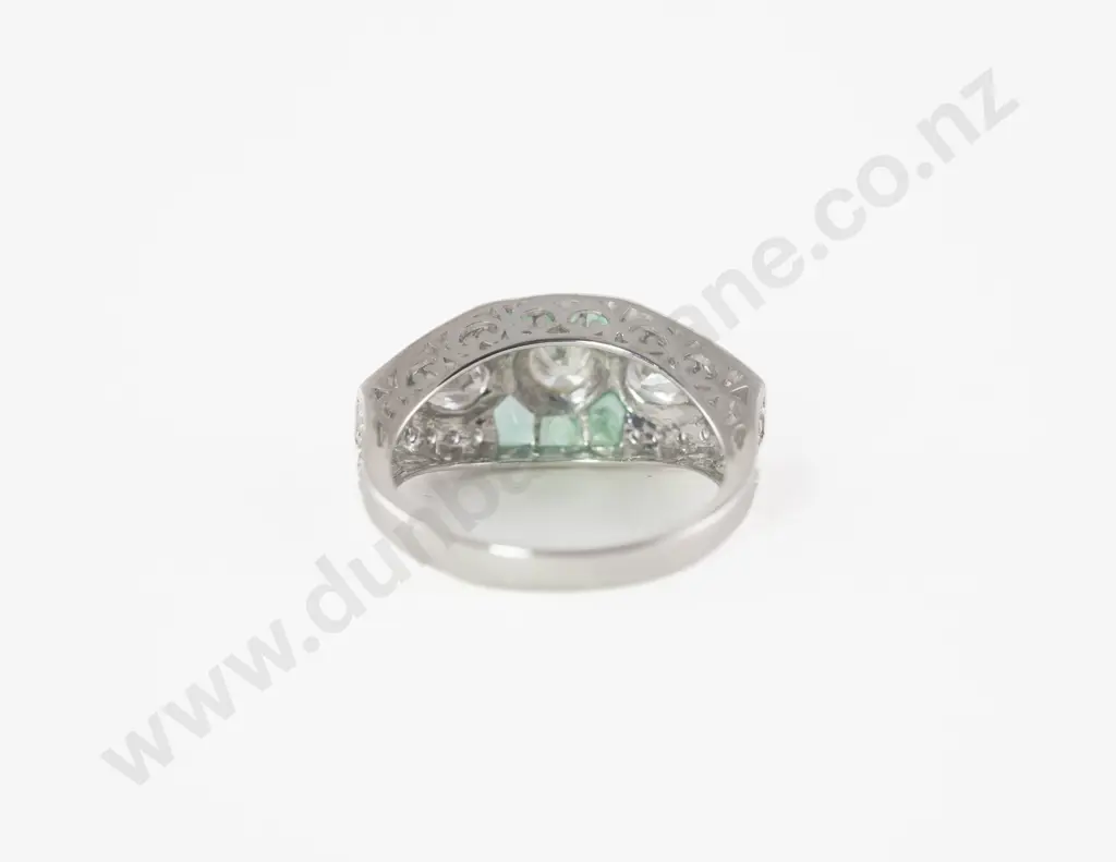 14ct White Gold 41Stone Diamond and Emerald Dress Ring Image 1++