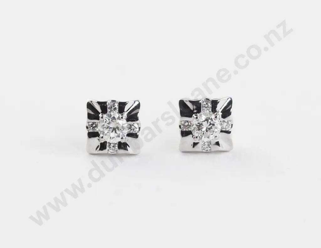 18ct White Gold Ten Stone Diamond Stud Earrings Image 1++