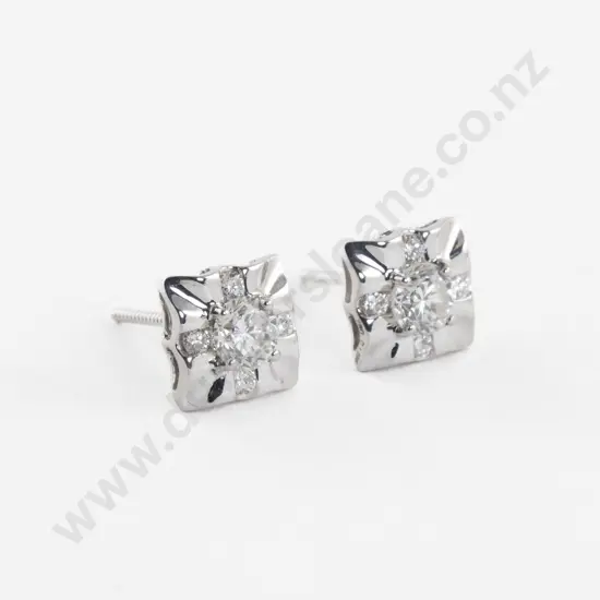 18ct White Gold Ten Stone Diamond Stud Earrings