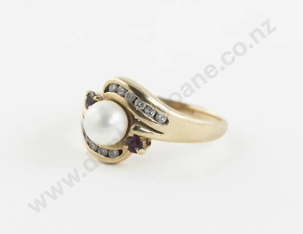 14ct 15Stone Ruby Pearl and Diamond Ring Image 1++