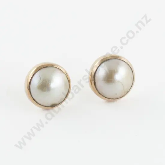 Pair 9ct Single Mabe Pearl Earrings
