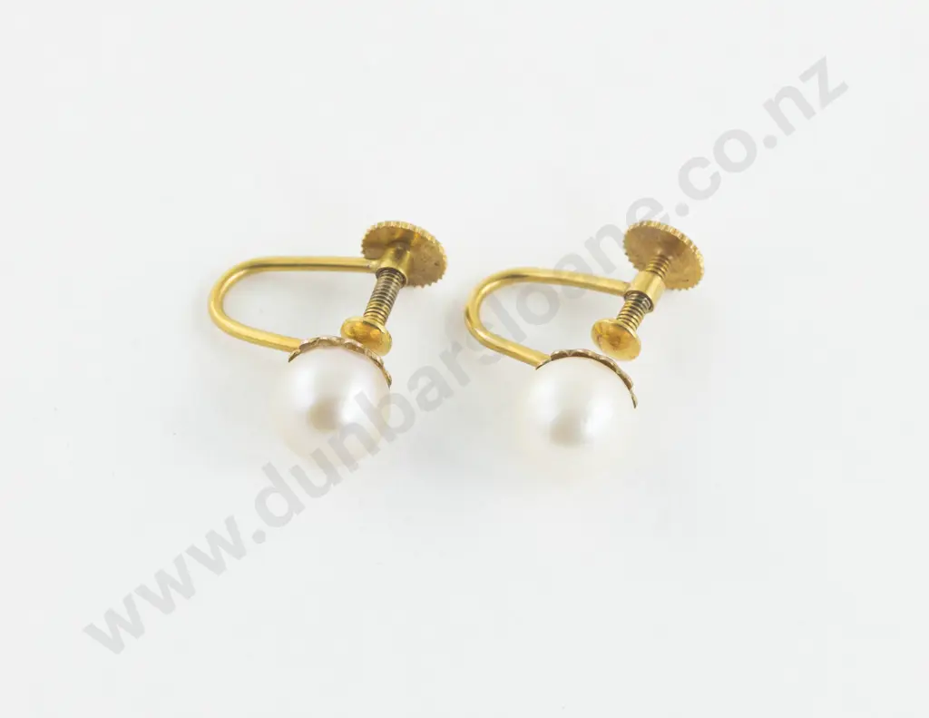 Pair 9ct Cultured Pearl Stud Earrings Image 1++