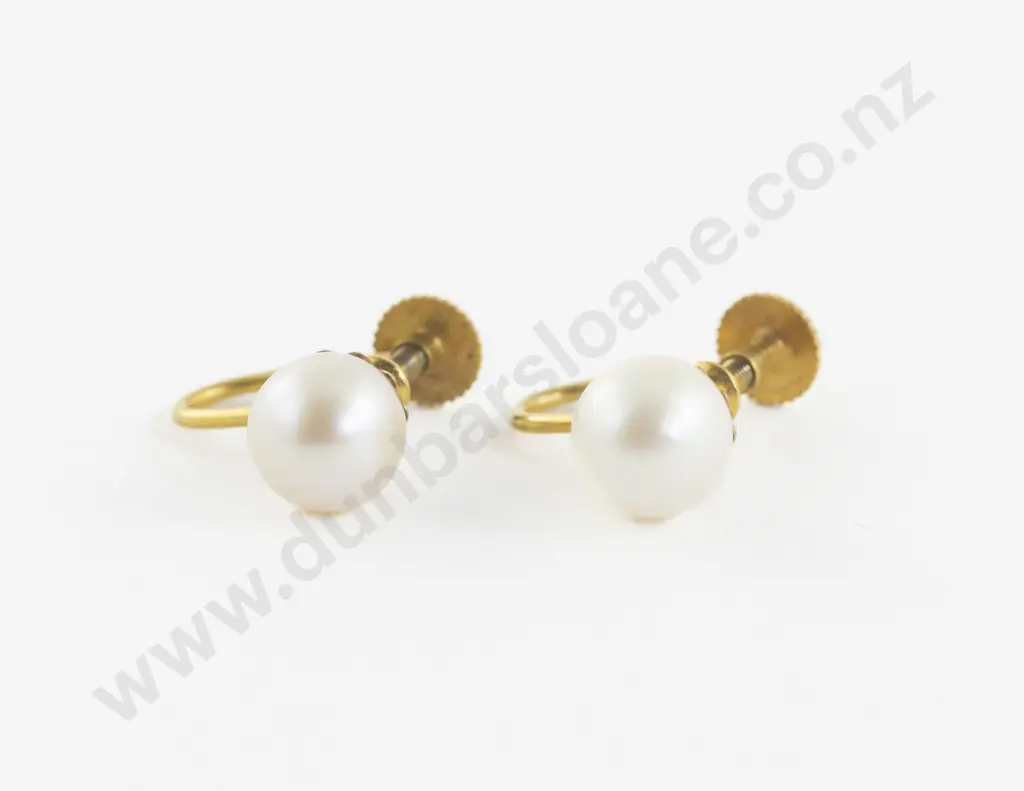 Pair 9ct Cultured Pearl Stud Earrings Image 1++