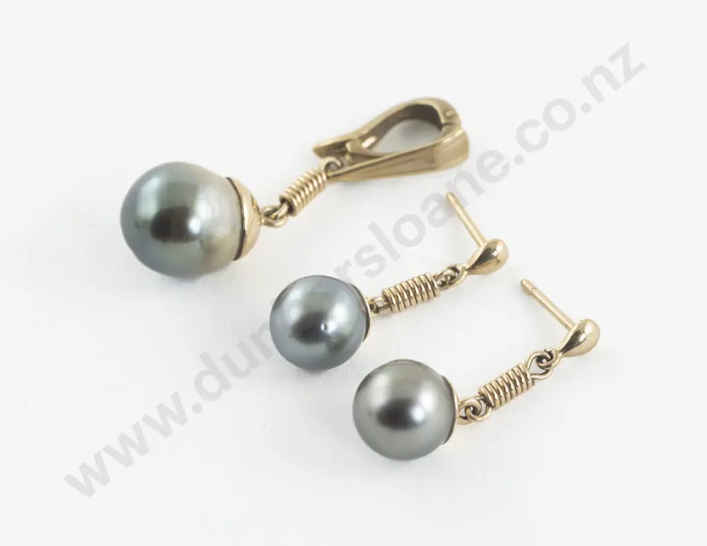 Pair 9ct Single Black Cultured Pearl Earrings Image 1++