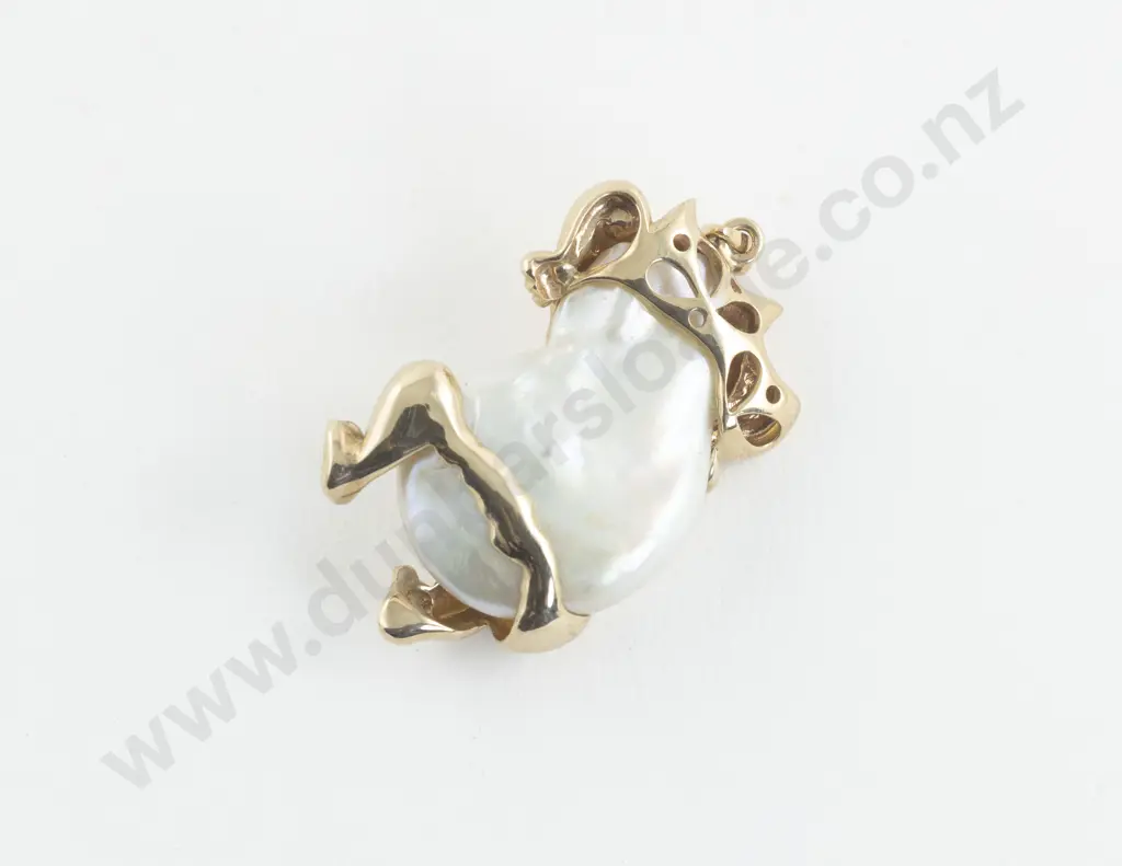 9ct Large Single Keshi Pearl Bear Pendant Image 1++