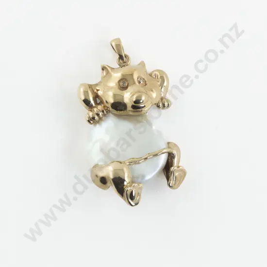 9ct Large Single Keshi Pearl Bear Pendant
