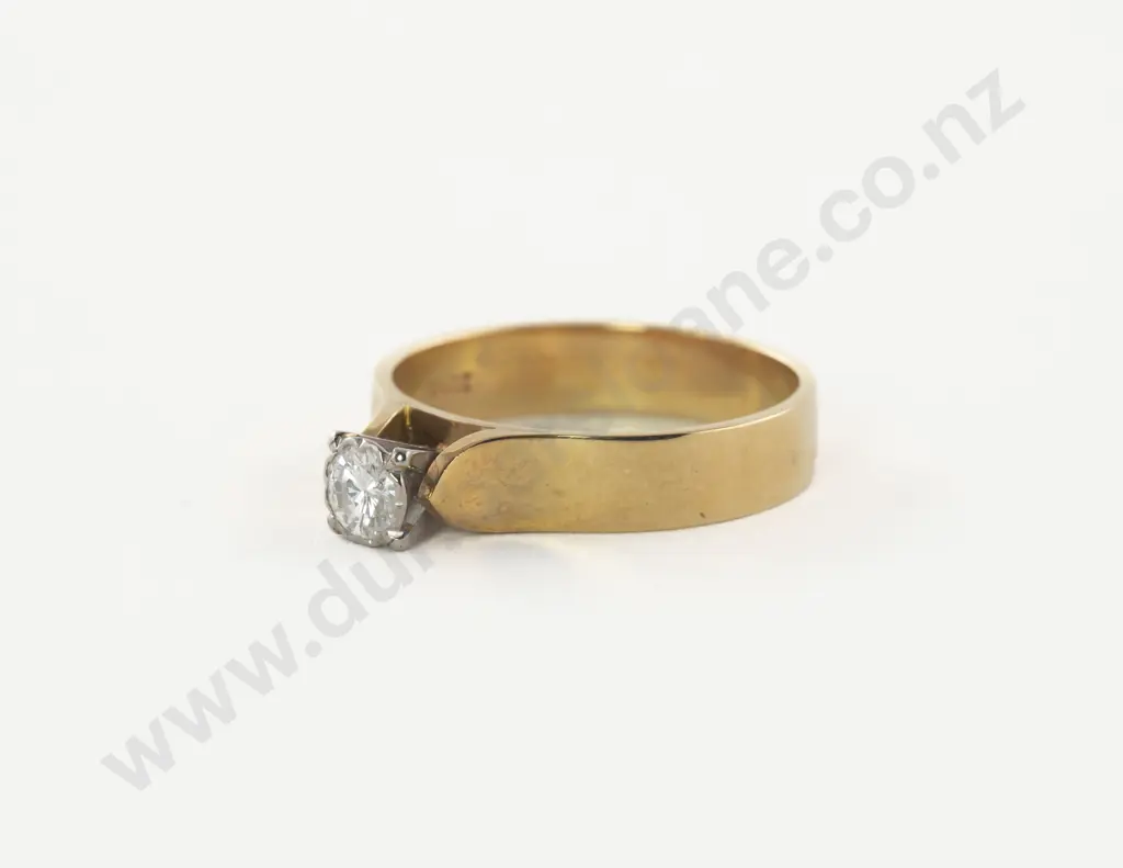 18ct Solitaire Diamond Ring Image 1++
