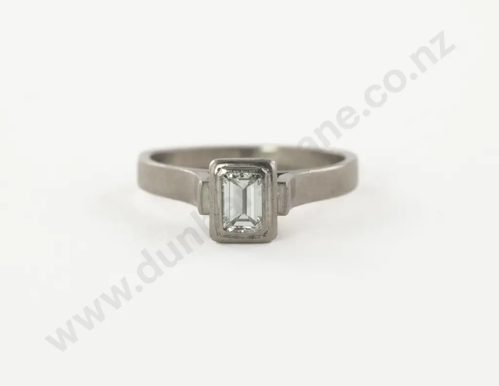 18ct White Gold Solitaire Diamond Ring Image 1++