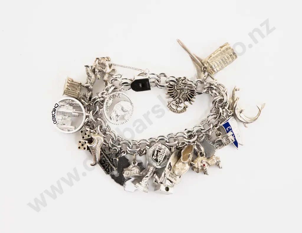 S/S Double Curb Link Charm Bracelet Image 1++