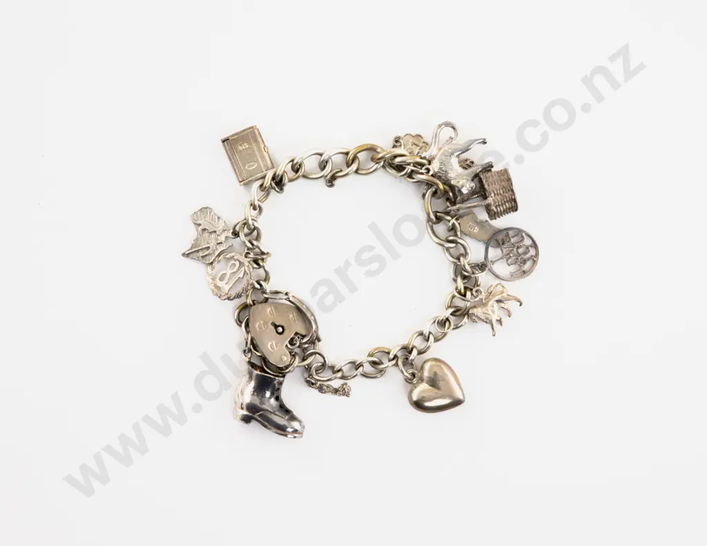 S/S Curb Link Charm Bracelet Image 1++