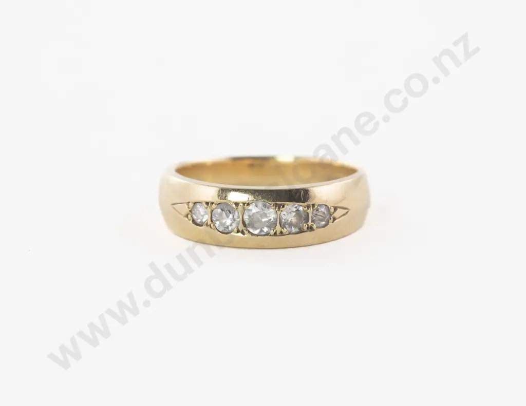18ct Five Stone Diamond Band Ring Image 1++