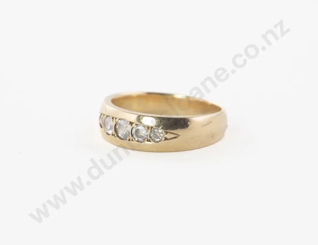 18ct Five Stone Diamond Band Ring Image 1++