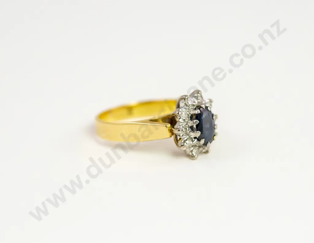 18ct Eleven Stone Sapphire and Diamond Cluster Ring Image 1++
