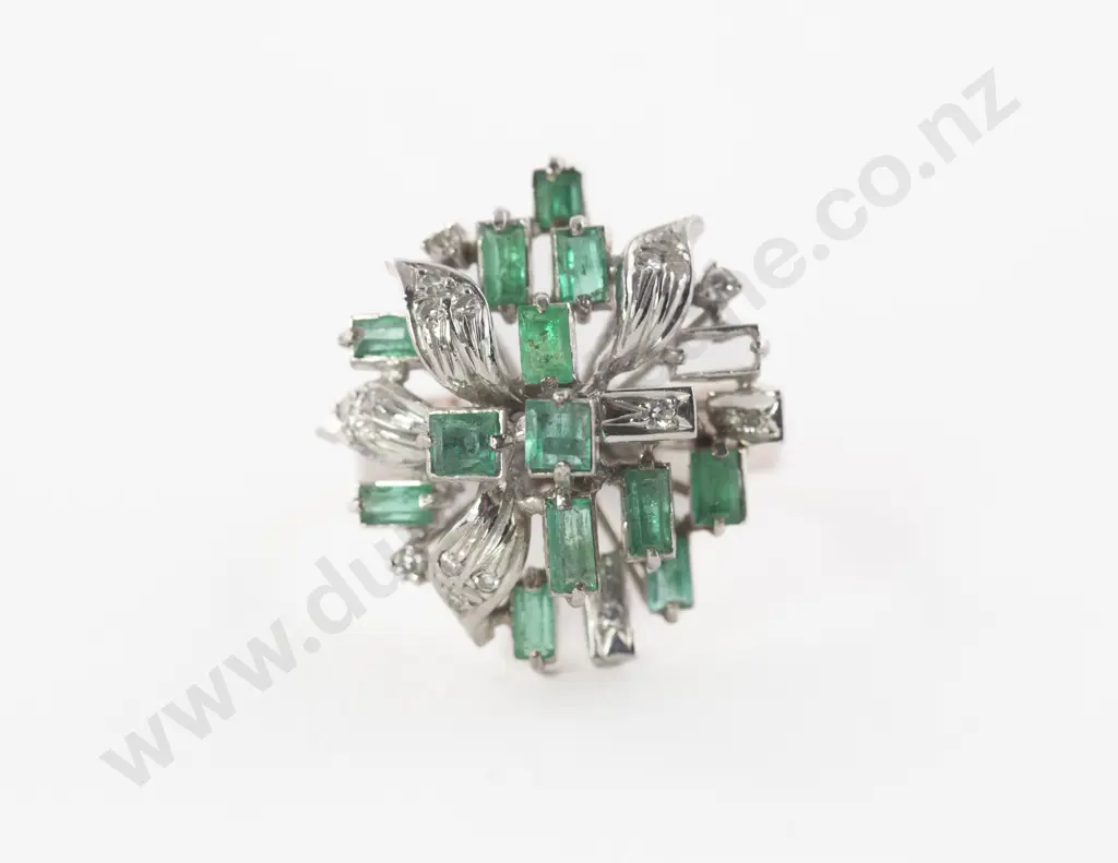 18ct White Gold Emerald and Diamond Cluster Ring Image 1++