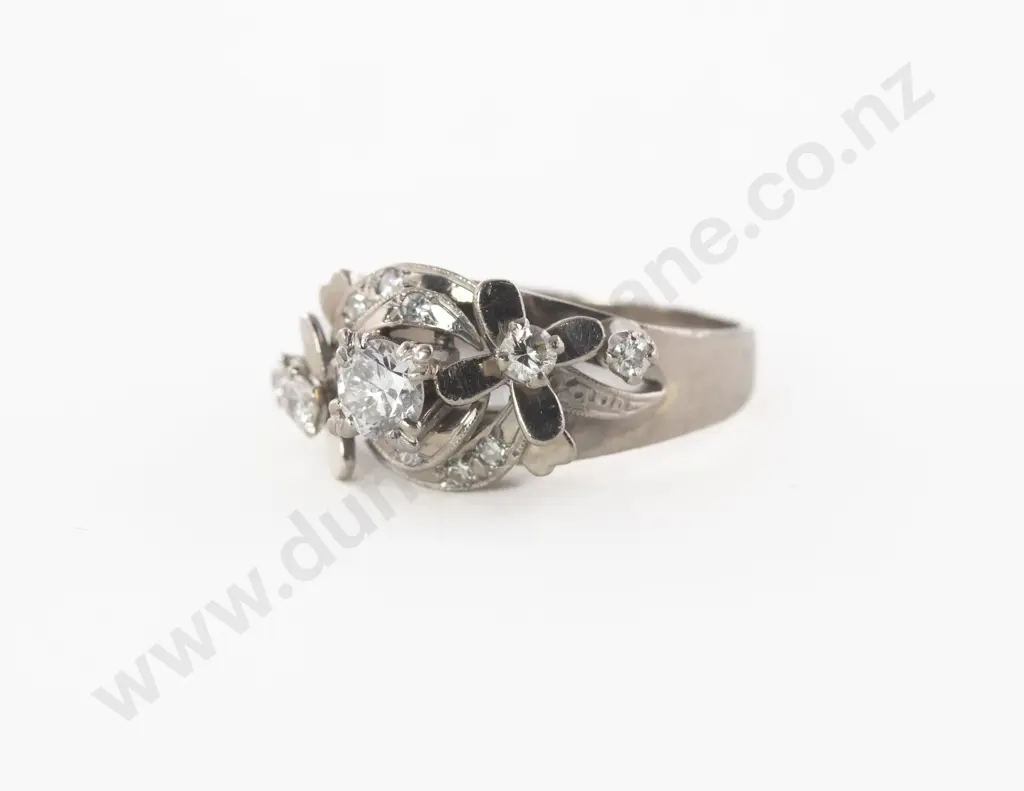 18ct White Gold Eleven Stone Diamond Fancy Cluster Ring Image 1++