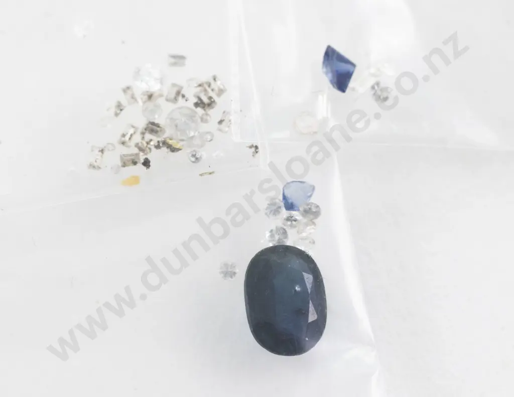 Quantity of Unmounted Diamonds Image 1++