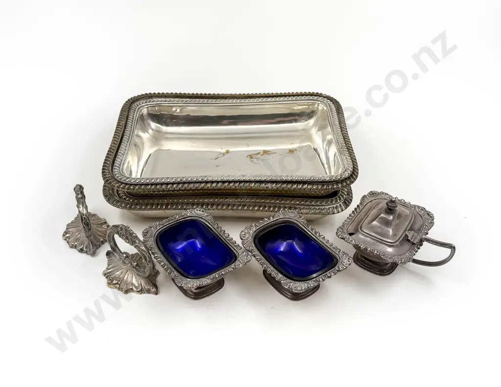Pair S/P Entree Dishes & Three Piece Cruet Set Image 1++