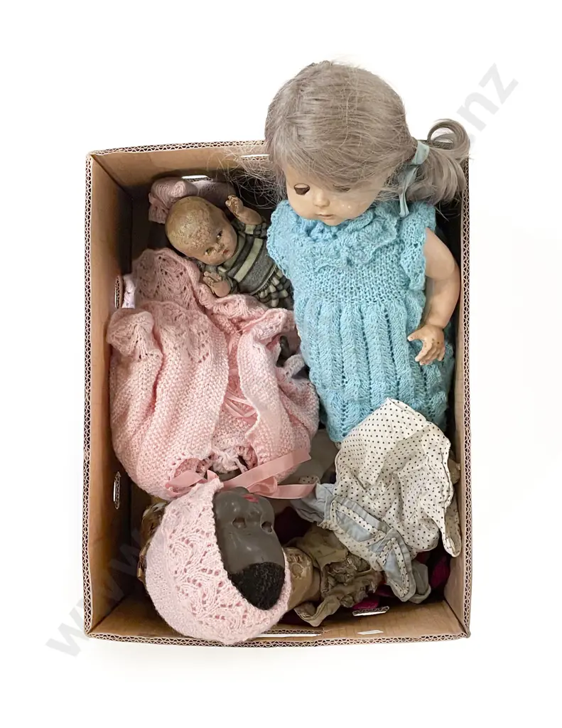 Box Quantity of Assorted Vintage Dolls Image 1++