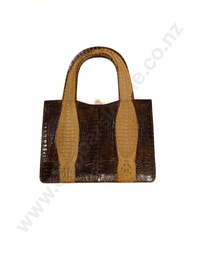 Mixed Assorted Tourist Ware & Woodware incl Lizard Skin Handbag Image 1++