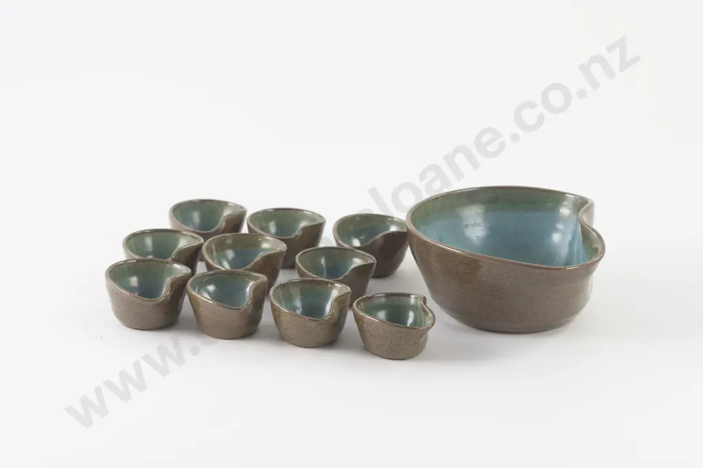 Elizabeth Lissaman Shaped Bowl and Ten Small Cups Image 1++