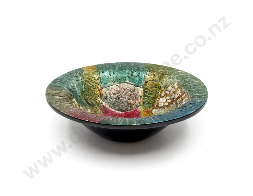 Modern Lacquer Box & Vietnamese Lacquer Bowl Image 1++