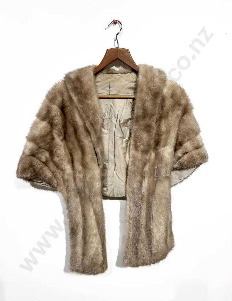 Vintage Mink Stole Image 1++