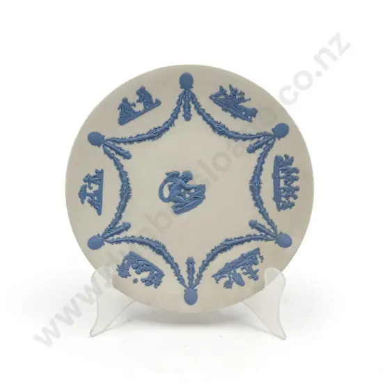 Boxed Wedgwood Jasperware Plate