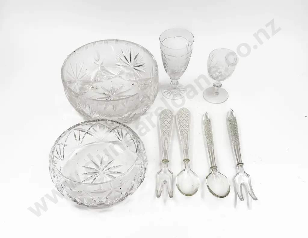 Quantity of Glass & Crystal Image 1++