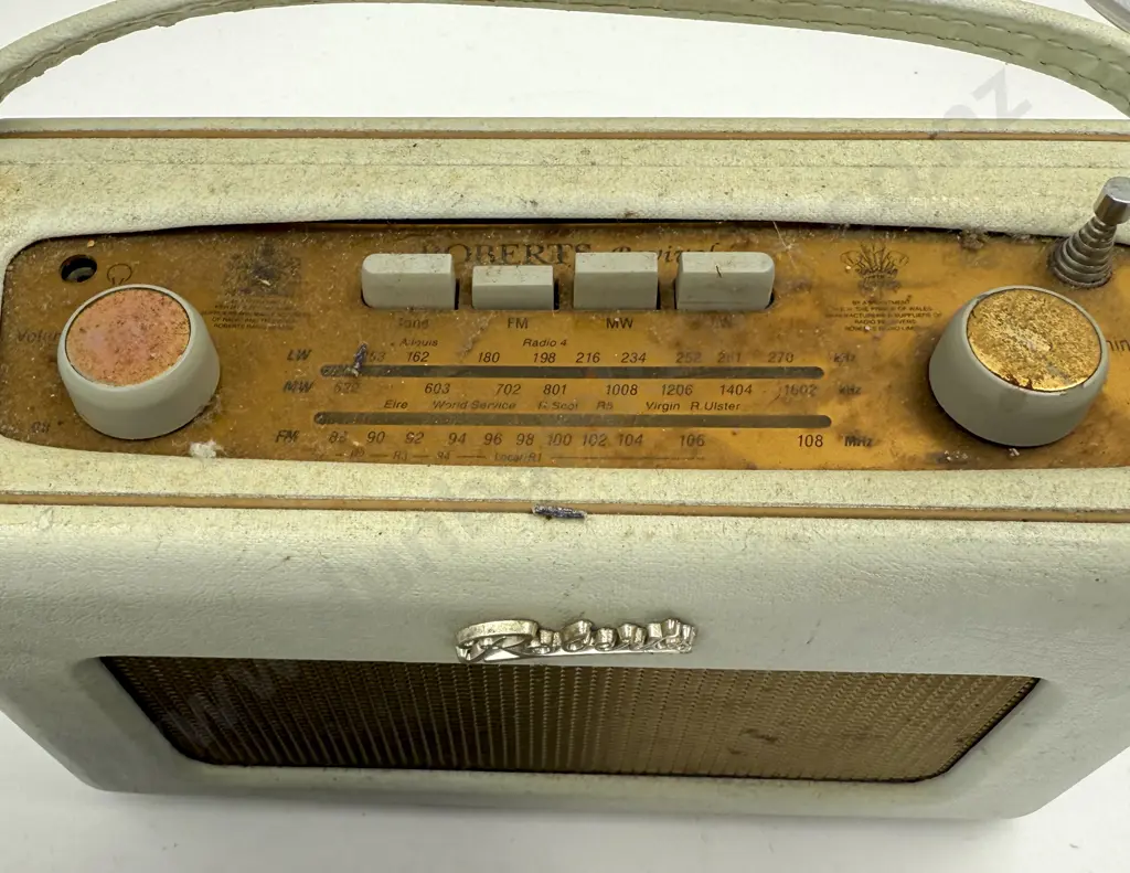 Vintage Roberts Radio & Panasonic Transistor Radio Image 1++