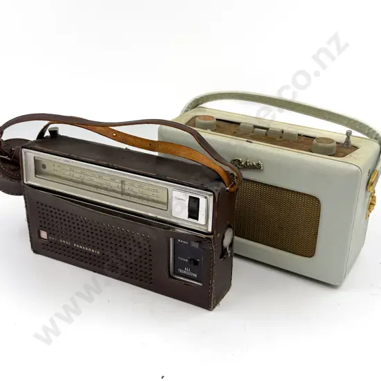 Vintage Roberts Radio & Panasonic Transistor Radio