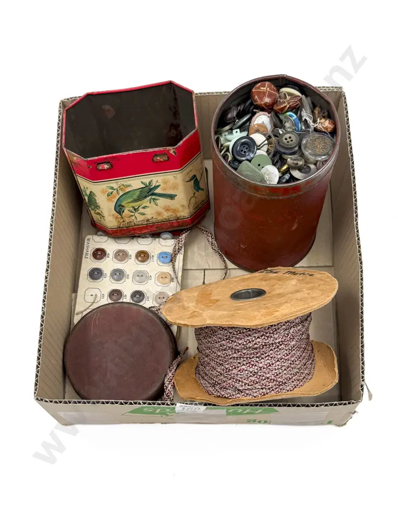 Box of Assorted Buttons & Trim Image 1++