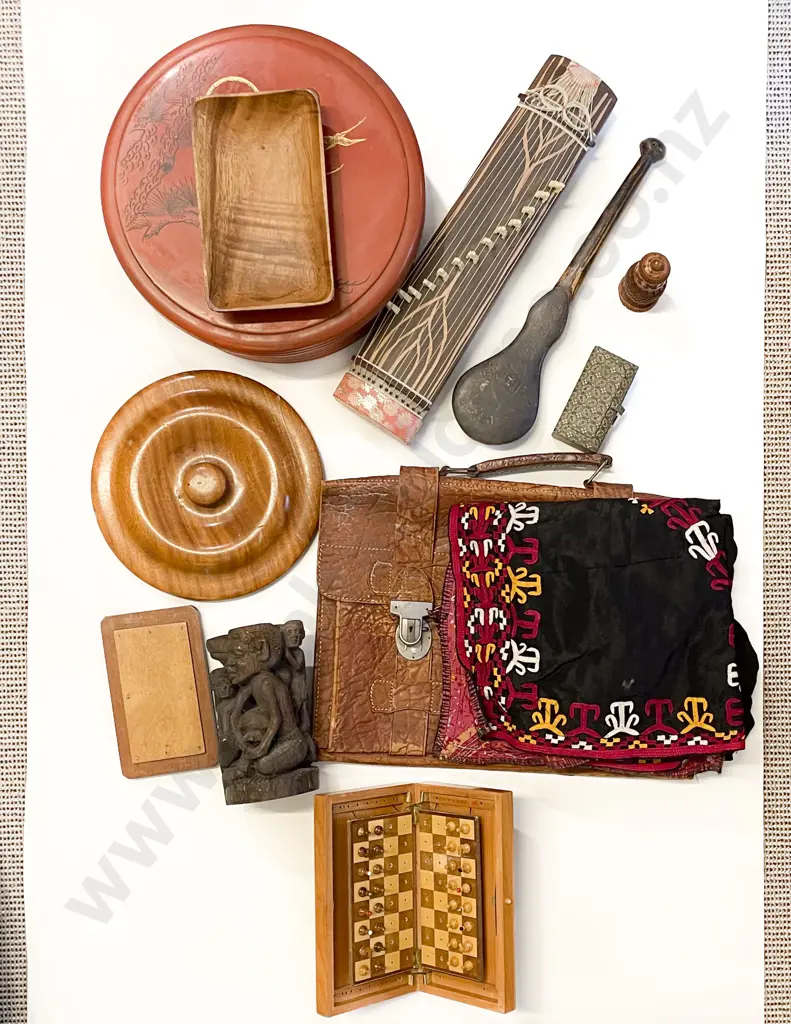 Box Quantity Wooden Ornaments Lacquer Box etc Image 1++