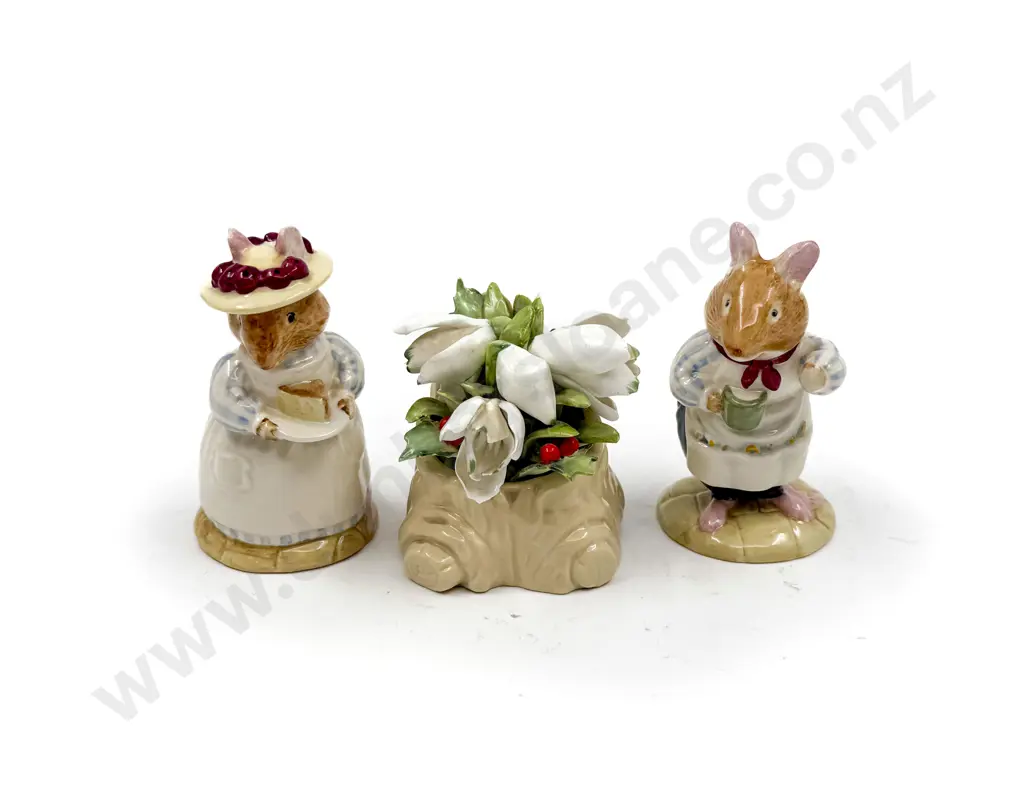 RD Mr & Mrs Apple & Winter Hollow Figures (Bramley Hedge) Image 1++