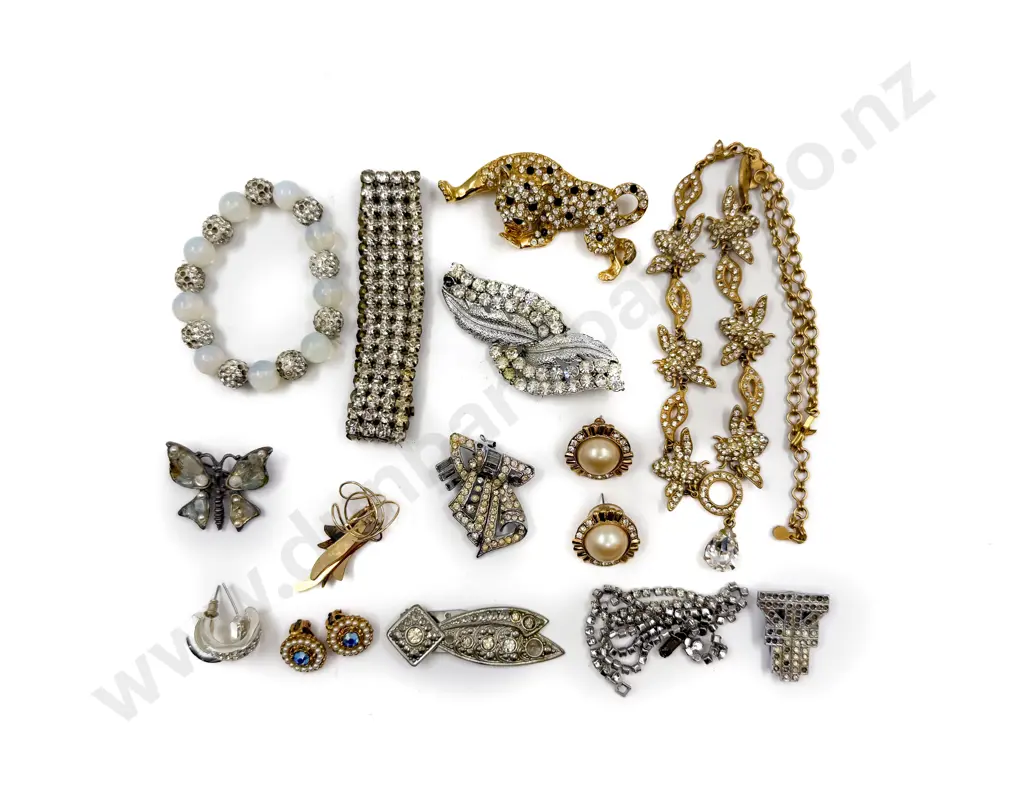 Small Quantity Mixed Costume Jewellery Image 1++