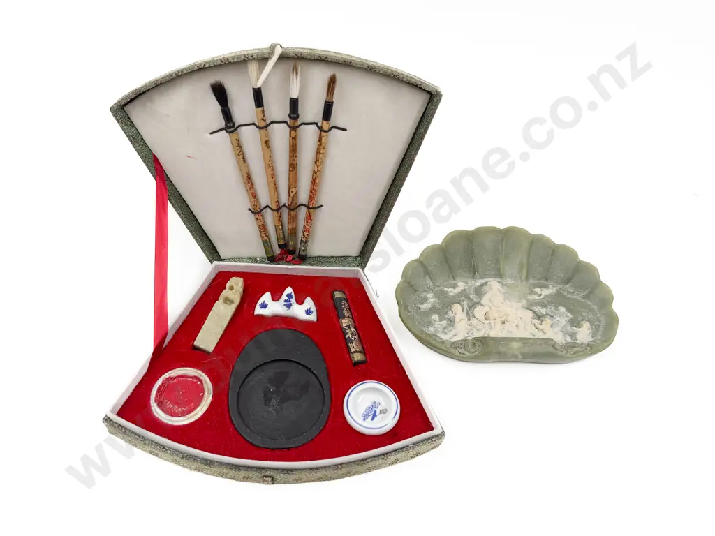 Boxed Chinese Seal Set & Marlestone Dish Image 1++
