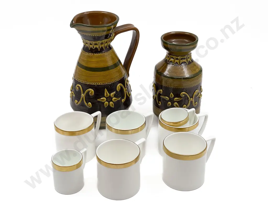 Mid Century Italian Jug & Vase together with Jasper Conran for Wedgwood Mugs Image 1++