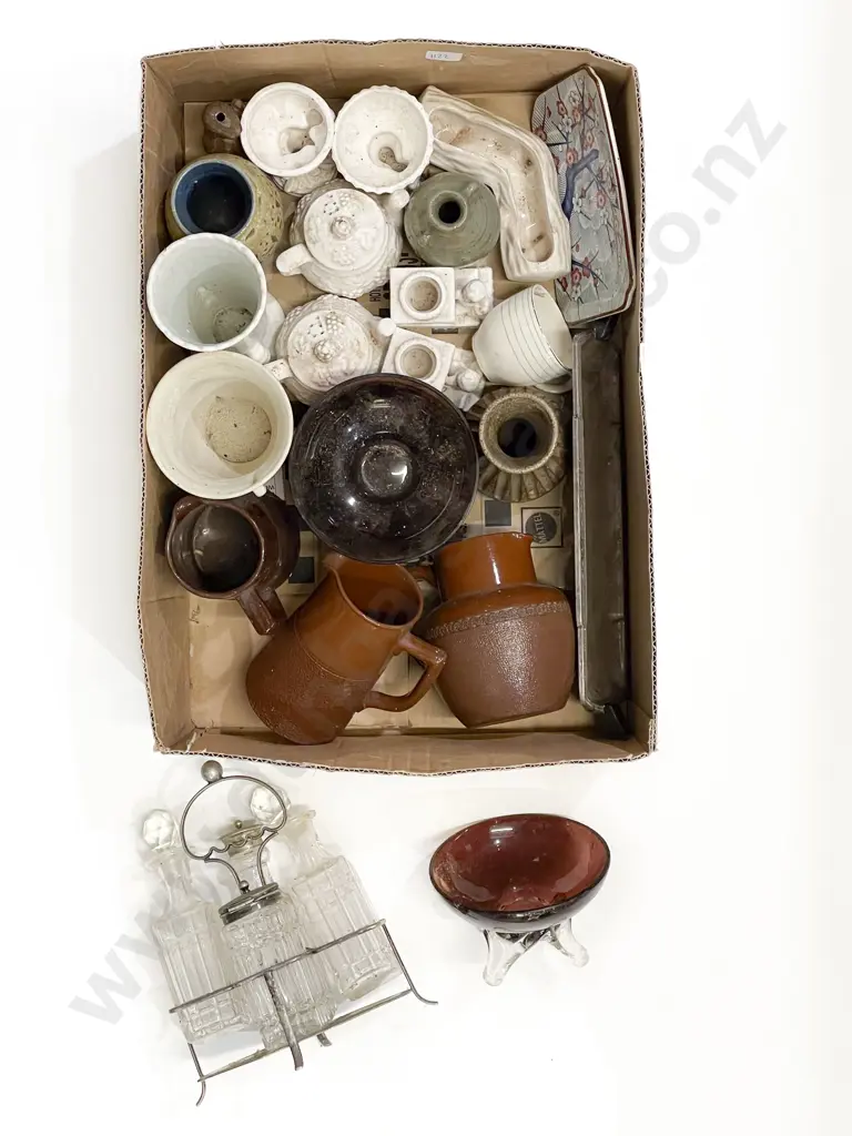 Quantity Assorted Vintage Jugs & Condiment Set Image 1++