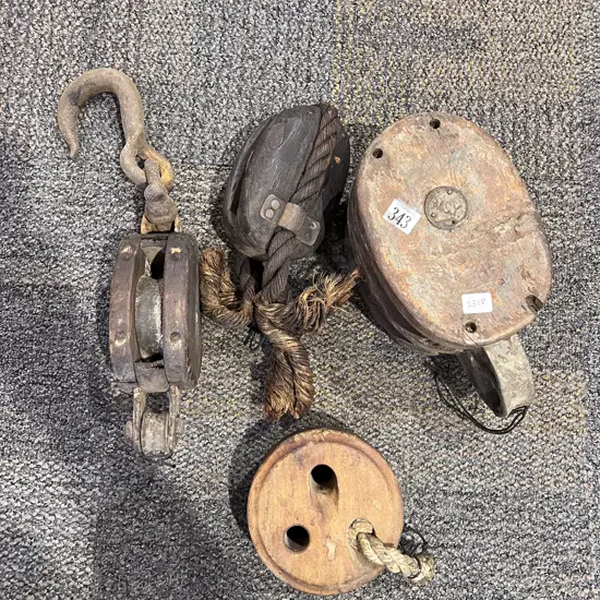 Four Rope Pulleys