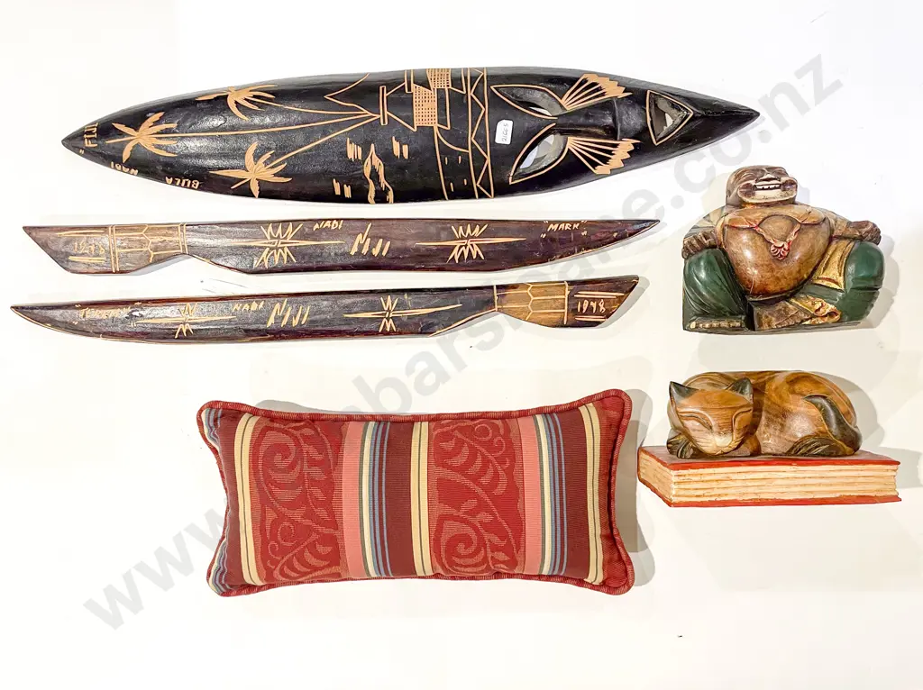 Box of Wooden Ornaments & Tourist Ware Image 1++