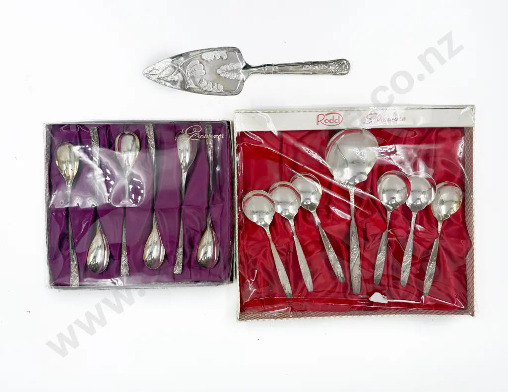 Various Boxed Rodd Cutlery Sets with Bread Knife & Cake Slice Image 1++